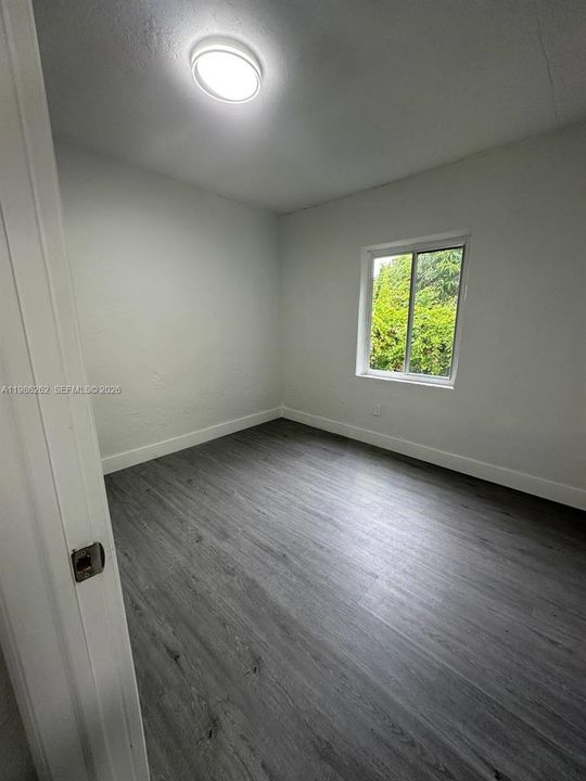 For Sale: $394,000 (3 beds, 1 baths, 800 Square Feet)