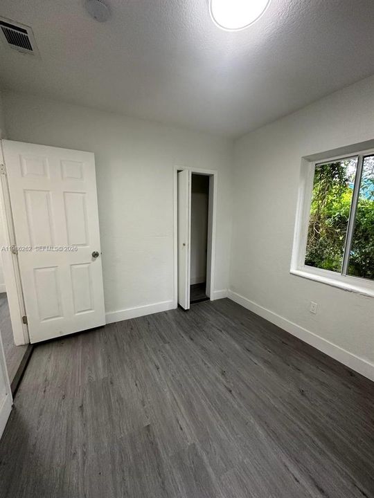 For Sale: $394,000 (3 beds, 1 baths, 800 Square Feet)
