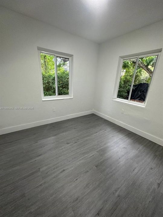 For Sale: $394,000 (3 beds, 1 baths, 800 Square Feet)