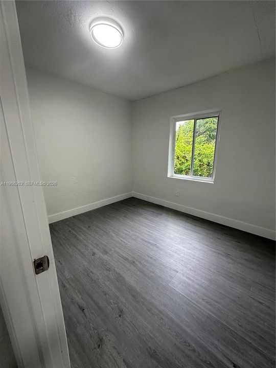 For Sale: $394,000 (3 beds, 1 baths, 800 Square Feet)