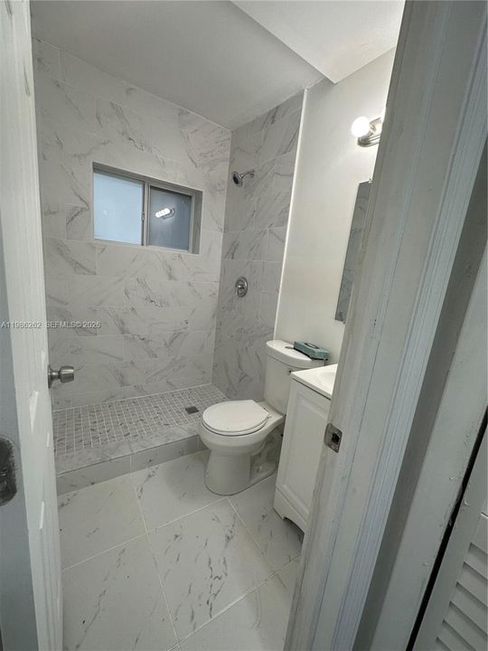 For Sale: $394,000 (3 beds, 1 baths, 800 Square Feet)