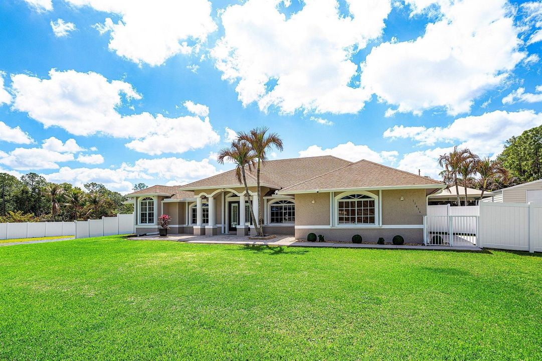 002-1543666thCourtNorth-TheAcreage-FL-33
