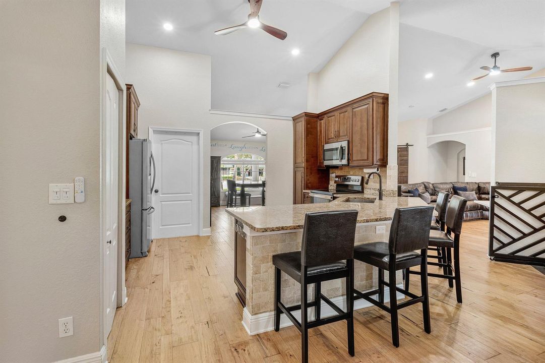 012-1543666thCourtNorth-TheAcreage-FL-33