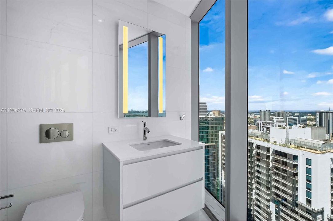 На продажу: $6,500,000 (4 спален, 5 ванн, 3375 Квадратных фут)