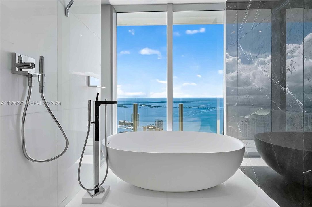 На продажу: $6,500,000 (4 спален, 5 ванн, 3375 Квадратных фут)