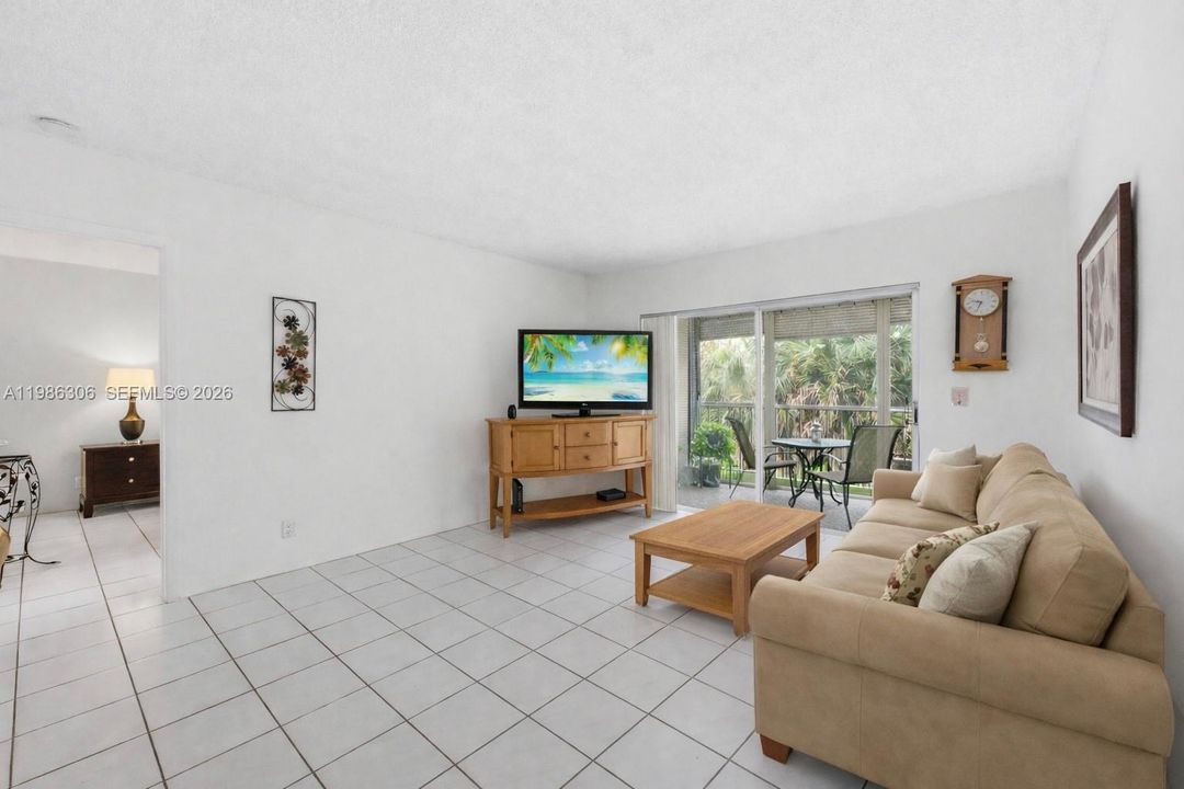 En Venta: $140,000 (1 camas, 1 baños, 672 Pies cuadrados)