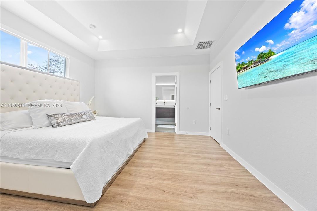 For Sale: $688,000 (3 beds, 2 baths, 1520 Square Feet)