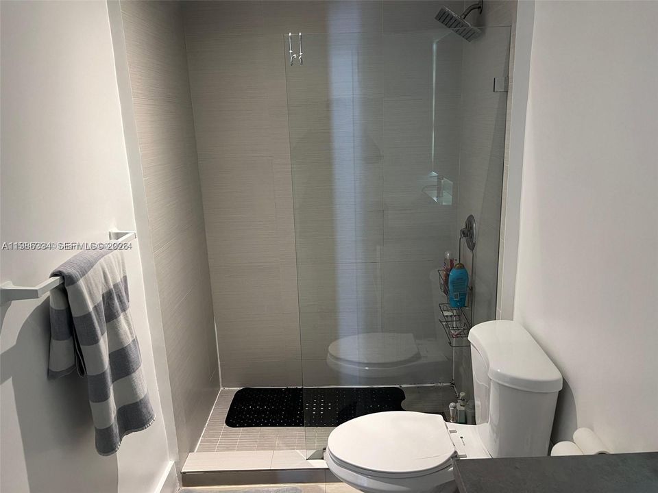 For Sale: $480,000 (0 beds, 1 baths, 525 Square Feet)