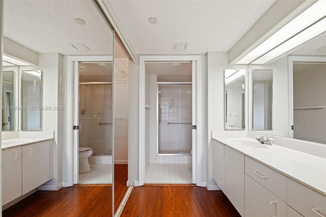Activo con contrato: $174,900 (2 camas, 2 baños, 1215 Pies cuadrados)