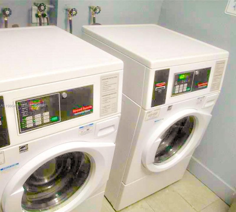 Activo con contrato: $1,750 (2 camas, 2 baños, 1175 Pies cuadrados)