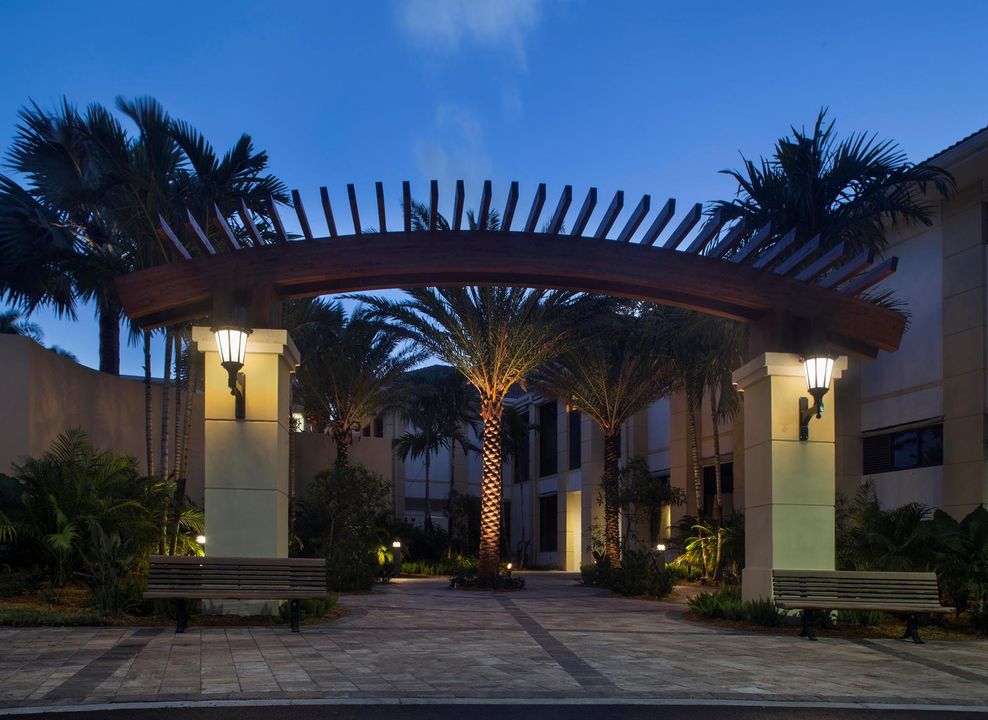 Panache entrance night
