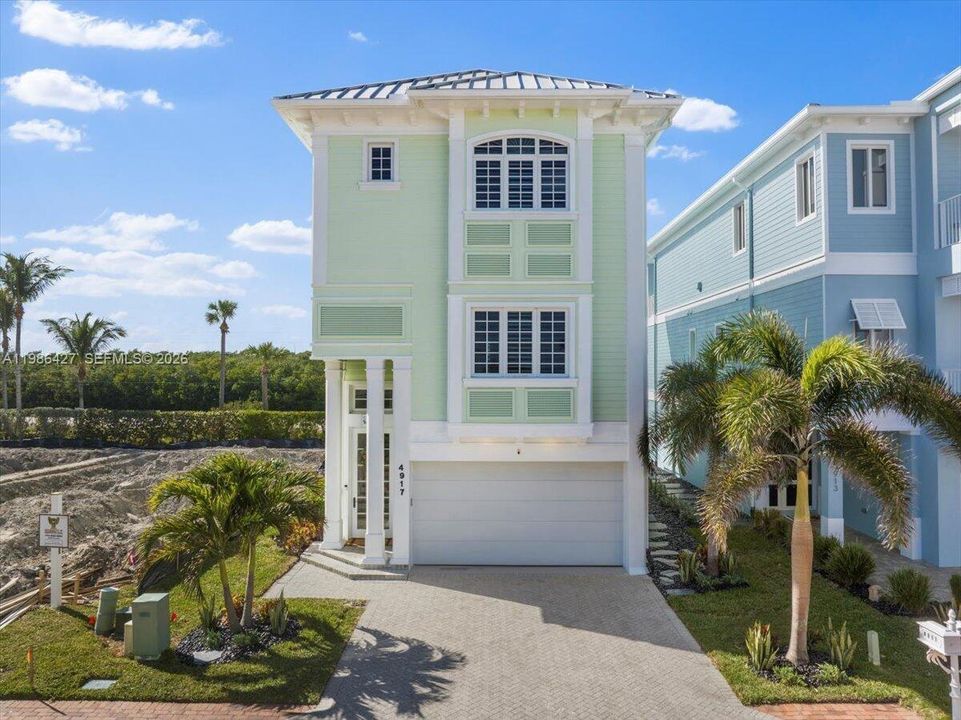 En Venta: $1,150,000 (3 camas, 3 baños, 2351 Pies cuadrados)