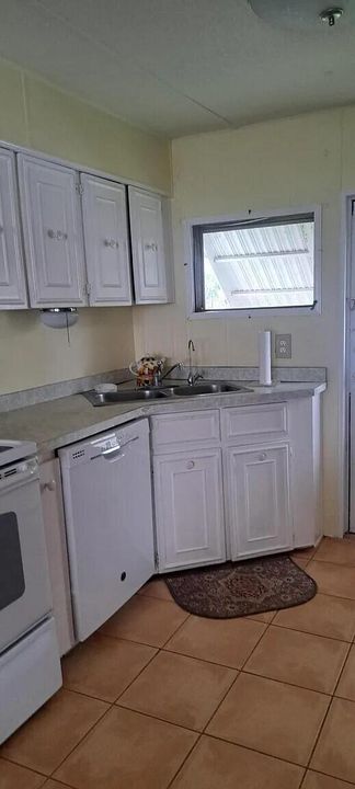View 2 kitchen