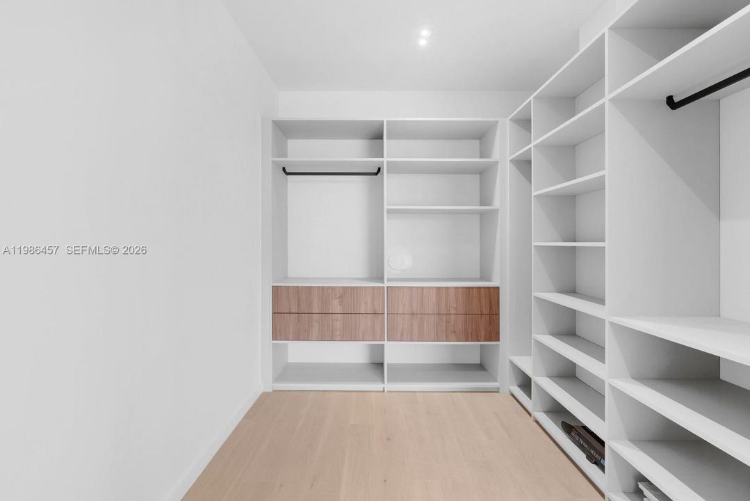 En Renta: $45,000 (6 camas, 6 baños, 9560 Pies cuadrados)