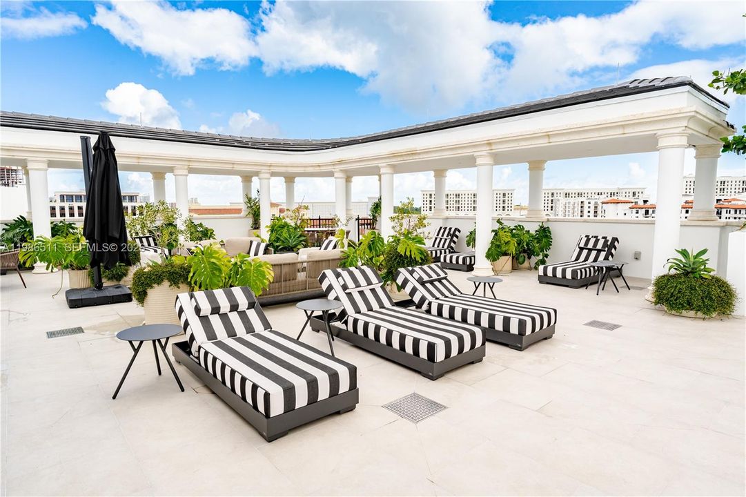 For Sale: $1,430,000 (2 beds, 2 baths, 0 Square Feet)