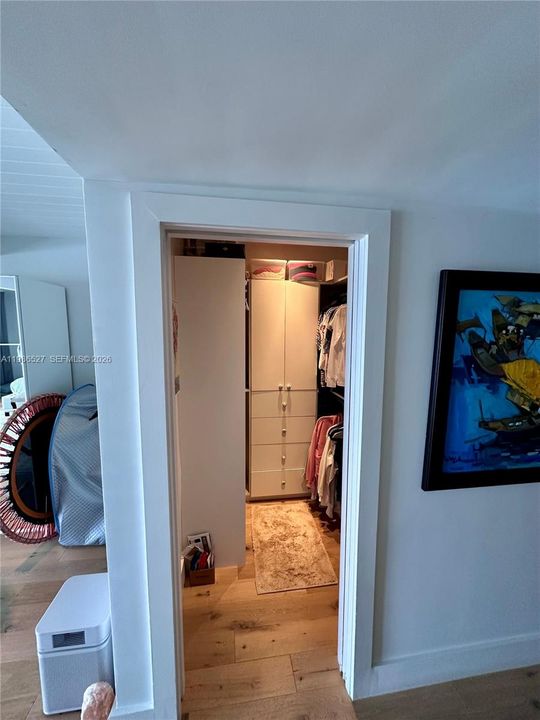 Activo con contrato: $17,500 (3 camas, 3 baños, 2160 Pies cuadrados)