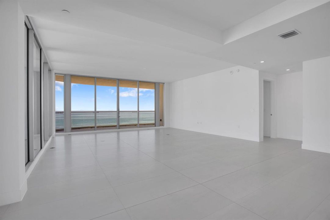 9-web-or-mls-1204-E-2379