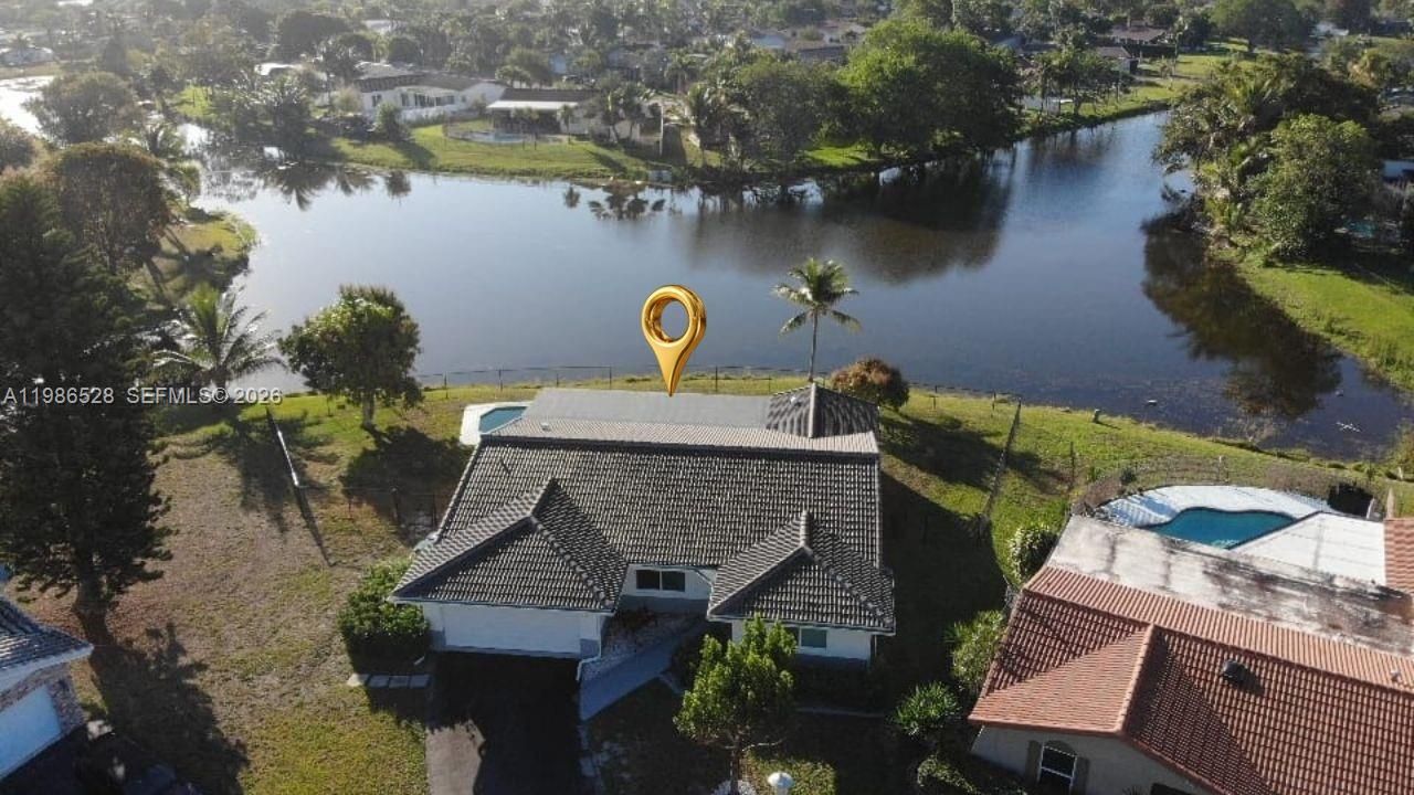 Aerial View showing expansive waterfront