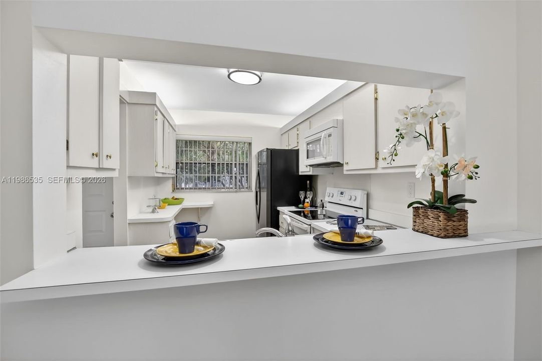 Activo con contrato: $265,000 (3 camas, 2 baños, 1124 Pies cuadrados)