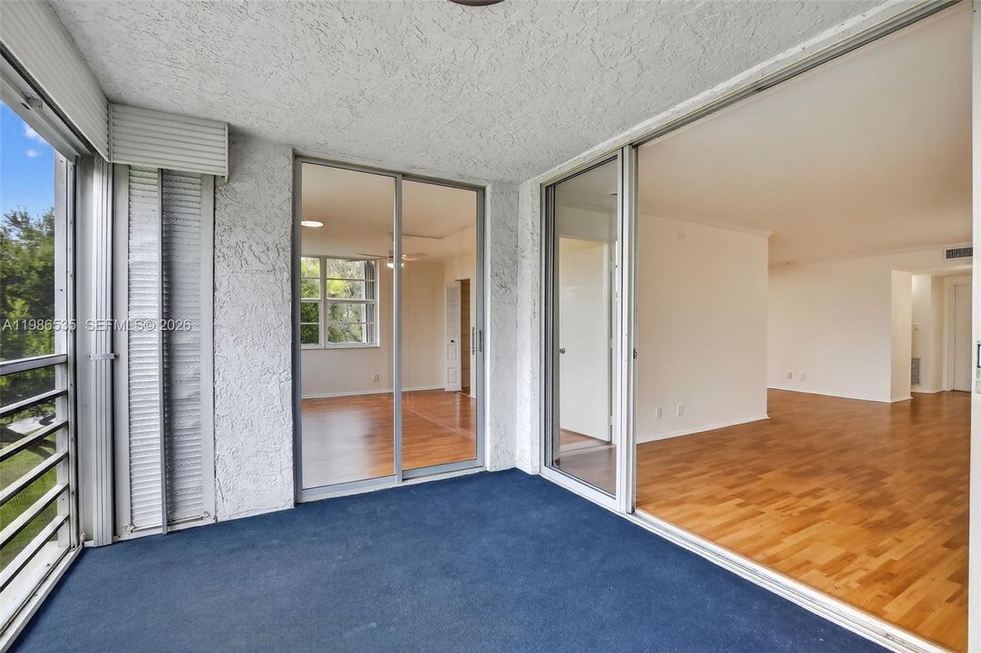 Activo con contrato: $265,000 (3 camas, 2 baños, 1124 Pies cuadrados)