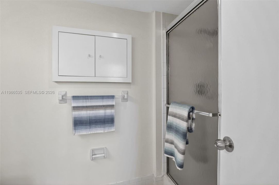 Activo con contrato: $265,000 (3 camas, 2 baños, 1124 Pies cuadrados)