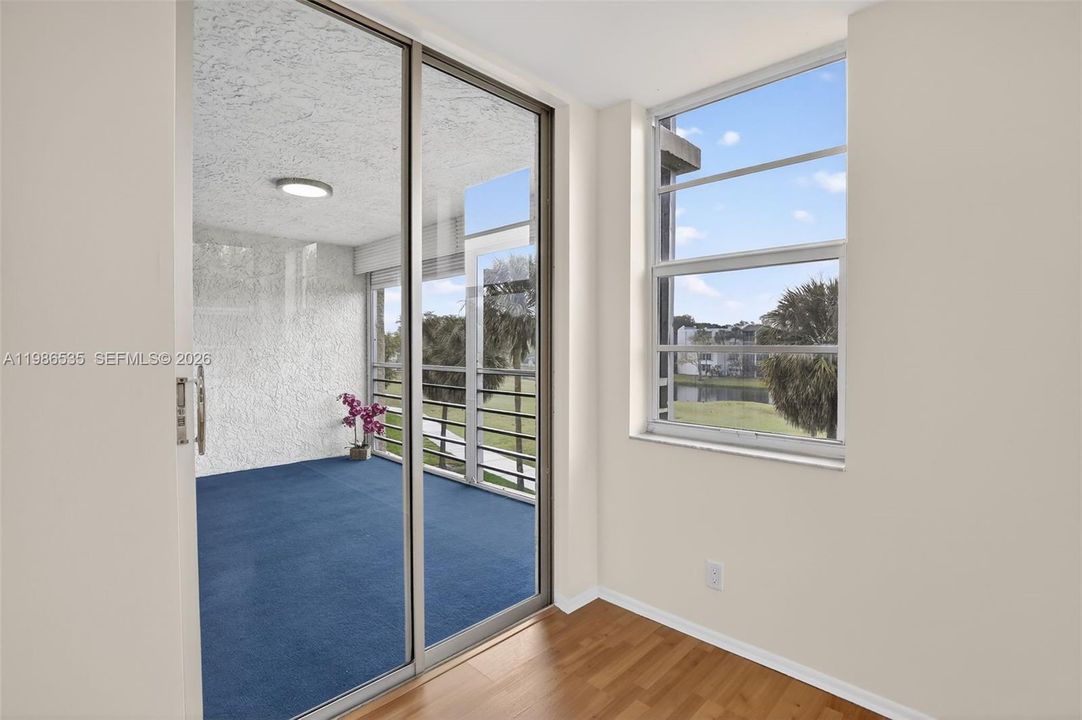 Activo con contrato: $265,000 (3 camas, 2 baños, 1124 Pies cuadrados)