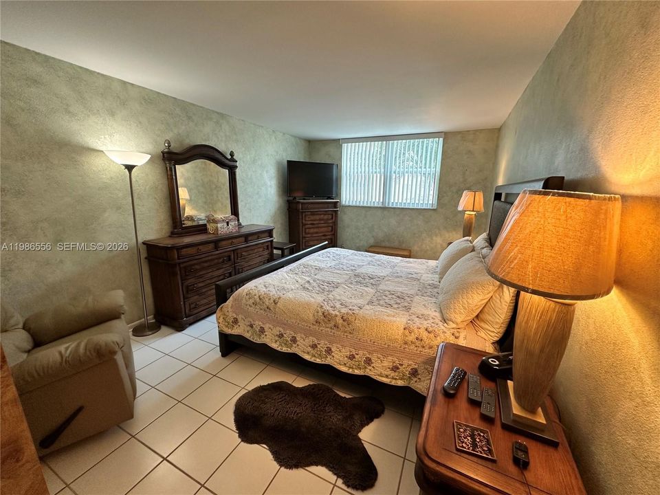 В аренду: $2,550 (2 спален, 2 ванн, 983 Квадратных фут)