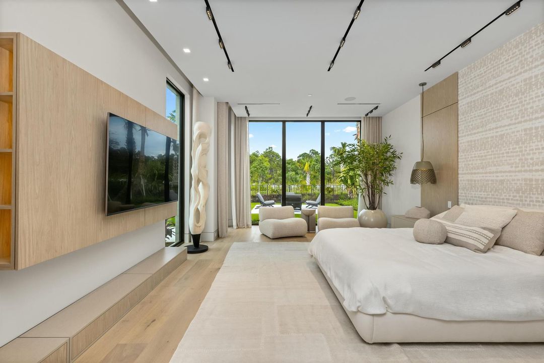 Primary Bed