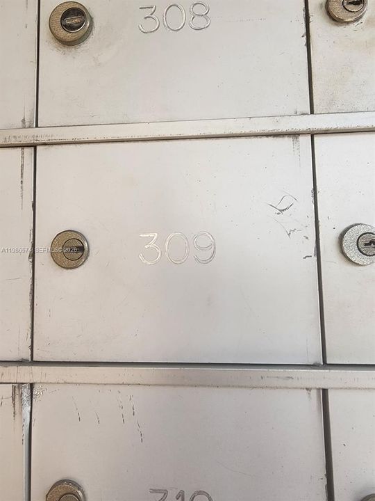 En Venta: $222,900 (1 camas, 1 baños, 749 Pies cuadrados)