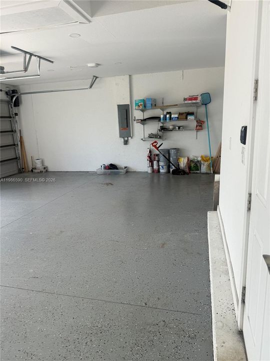 En Venta: $548,900 (3 camas, 2 baños, 1950 Pies cuadrados)