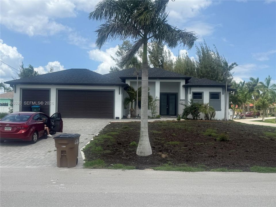 En Venta: $548,900 (3 camas, 2 baños, 1950 Pies cuadrados)