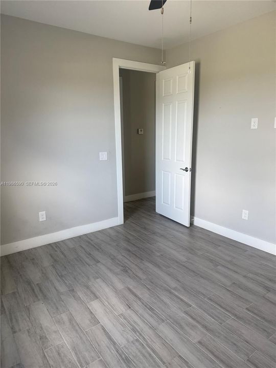 En Venta: $548,900 (3 camas, 2 baños, 1950 Pies cuadrados)