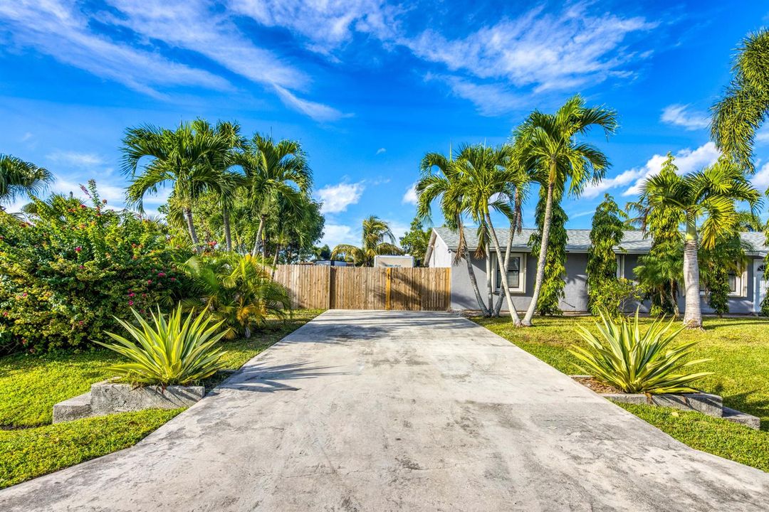 481 Voltair Gated Driveway