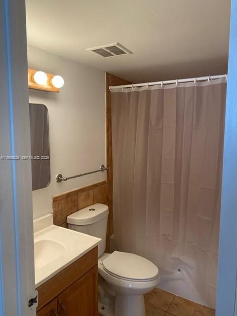 For Sale: $142,000 (1 beds, 1 baths, 658 Square Feet)