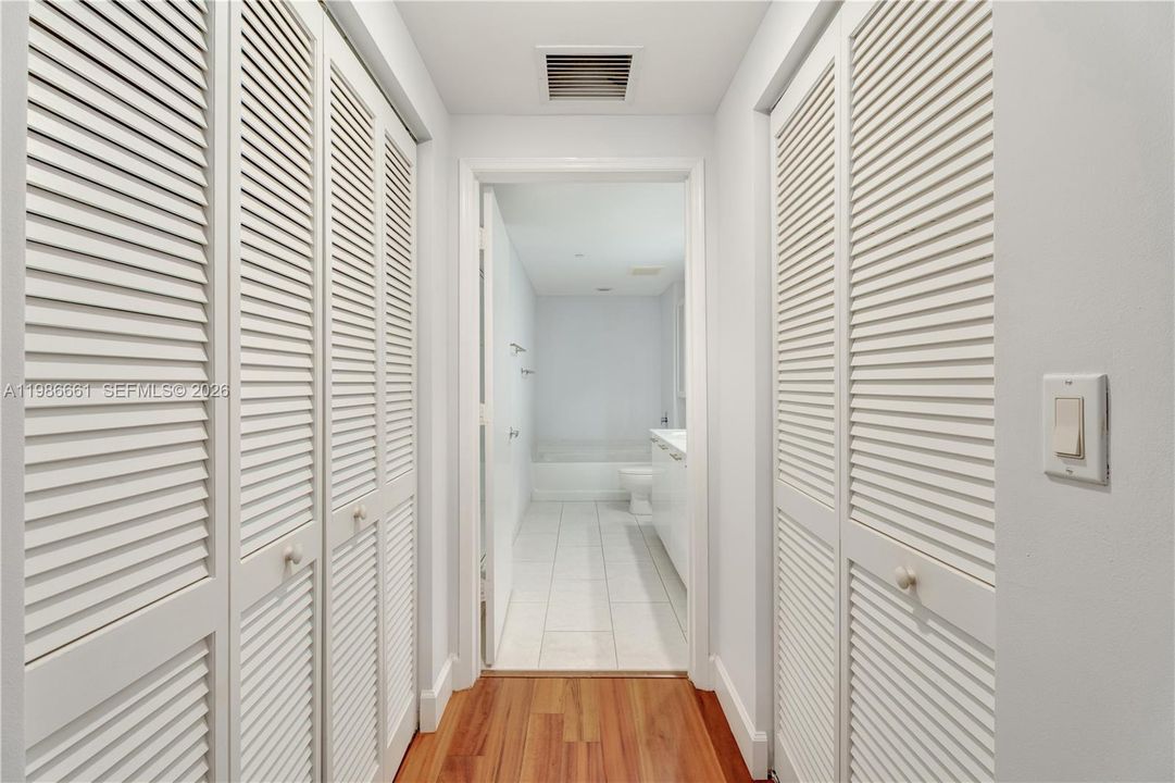 For Sale: $740,000 (2 beds, 2 baths, 1113 Square Feet)