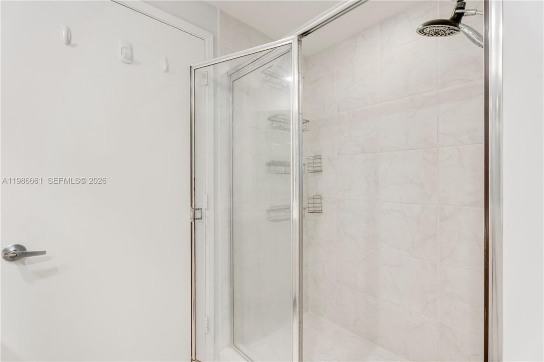 For Sale: $740,000 (2 beds, 2 baths, 1113 Square Feet)