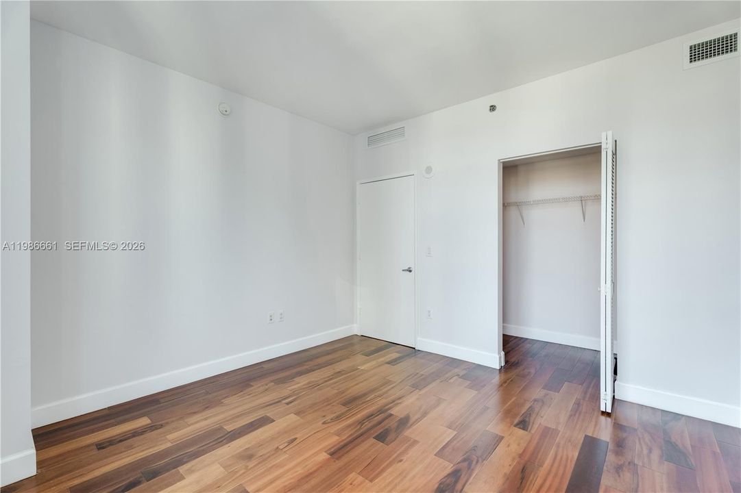 For Sale: $740,000 (2 beds, 2 baths, 1113 Square Feet)