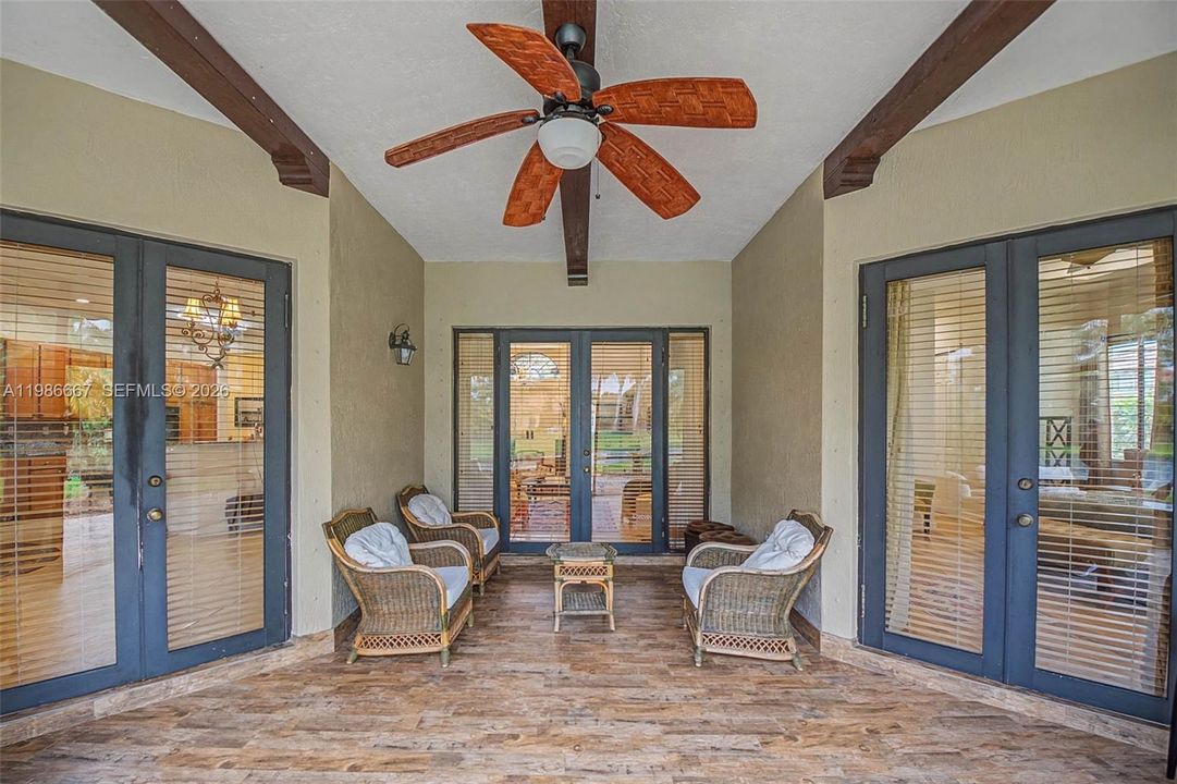 For Sale: $890,000 (5 beds, 3 baths, 3061 Square Feet)
