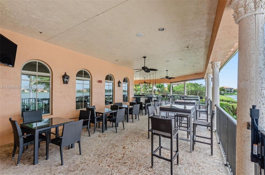 For Sale: $890,000 (5 beds, 3 baths, 3061 Square Feet)