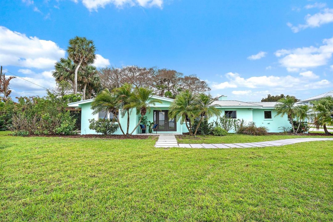 6205 S Indian River Dr-3