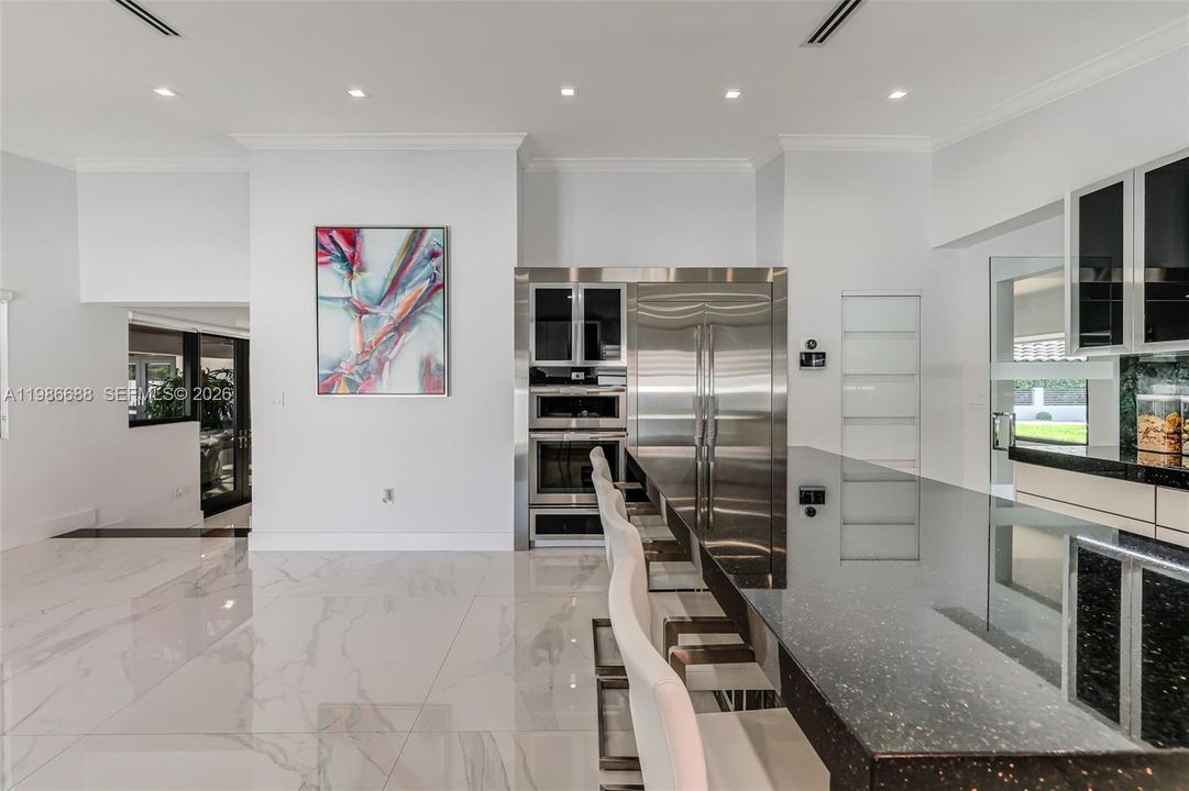 For Sale: $3,490,000 (5 beds, 4 baths, 3567 Square Feet)