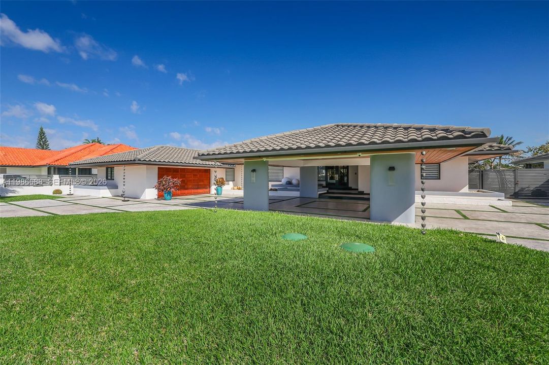 For Sale: $3,490,000 (5 beds, 4 baths, 3567 Square Feet)