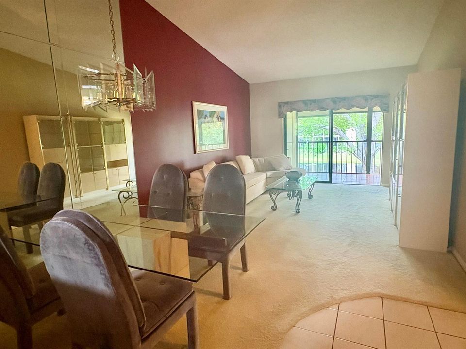 Living/Dining Area