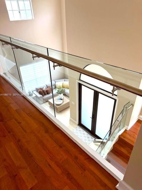 Recientemente alquilado: $5,999 (4 camas, 3 baños, 2984 Pies cuadrados)