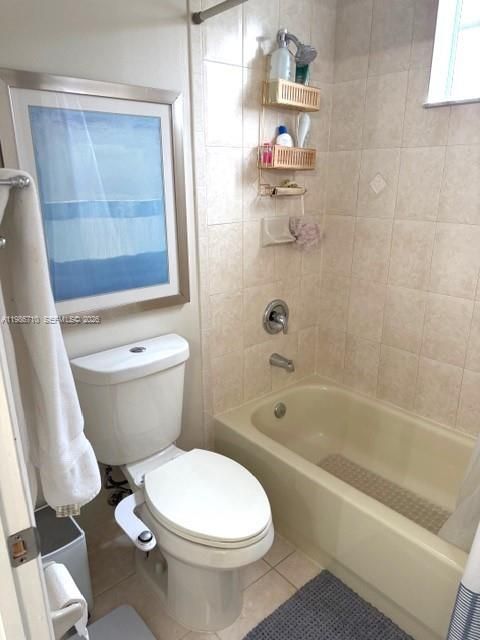 Recientemente alquilado: $5,999 (4 camas, 3 baños, 2984 Pies cuadrados)