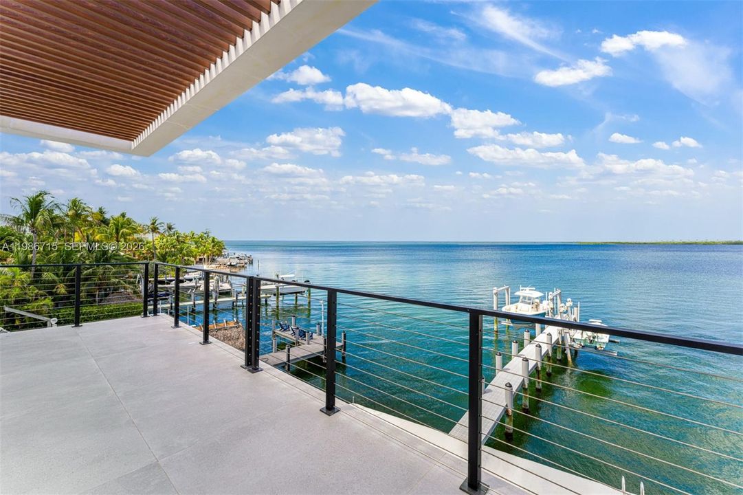 En Venta: $4,799,000 (4 camas, 3 baños, 3325 Pies cuadrados)