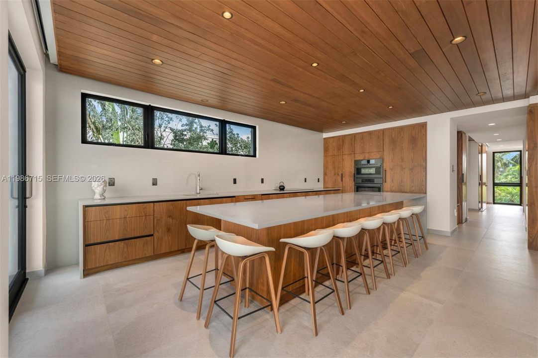 En Venta: $4,799,000 (4 camas, 3 baños, 3325 Pies cuadrados)