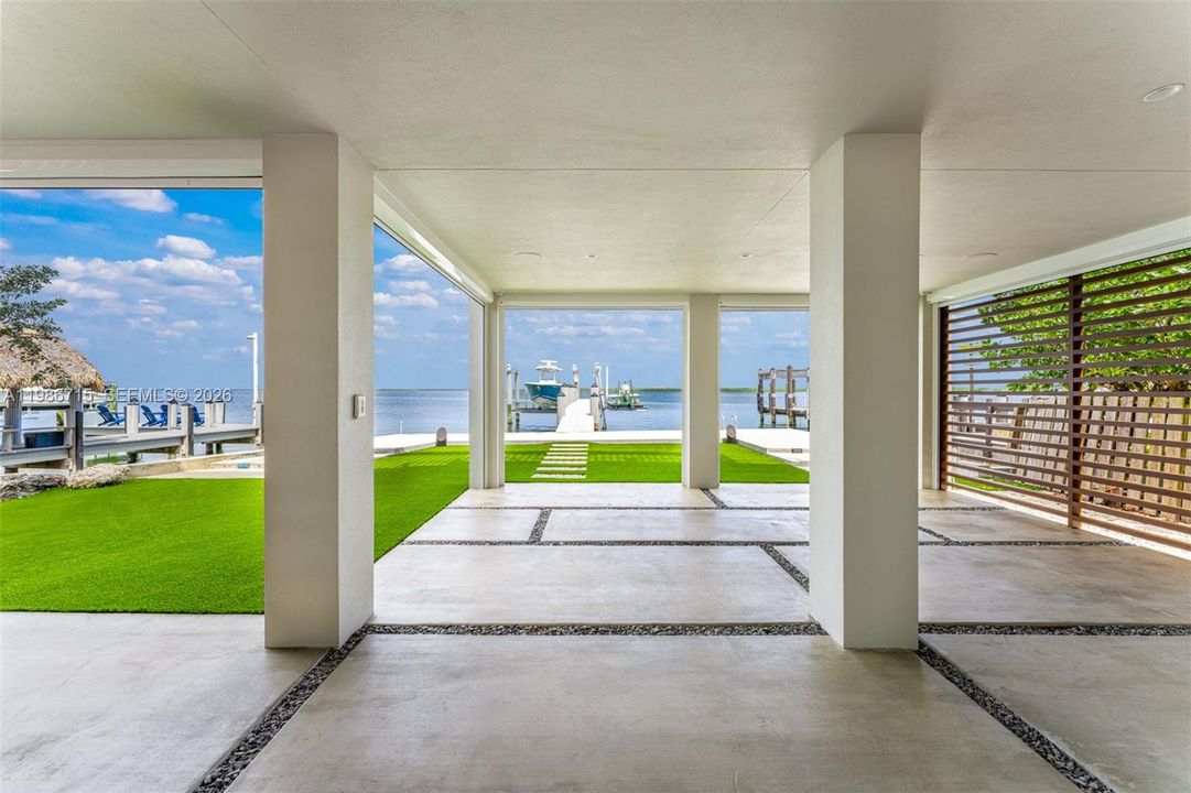 En Venta: $4,799,000 (4 camas, 3 baños, 3325 Pies cuadrados)