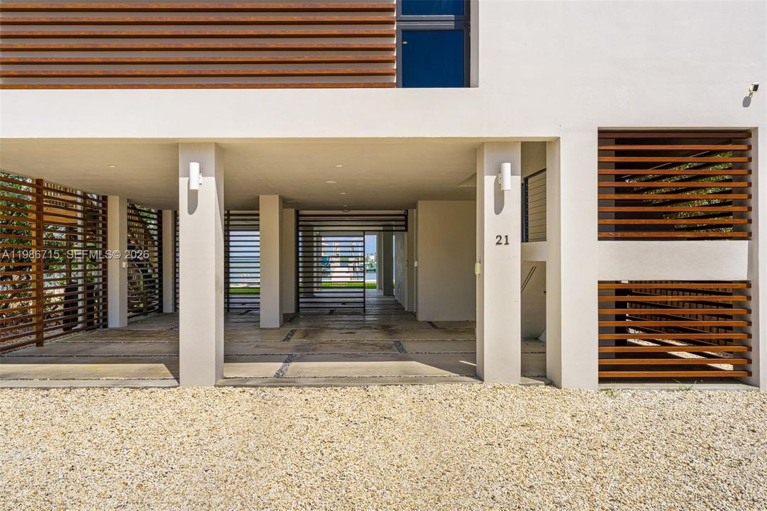 En Venta: $4,799,000 (4 camas, 3 baños, 3325 Pies cuadrados)