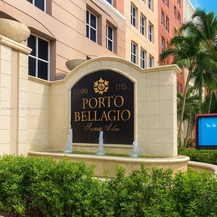 For Sale: $328,000 (1 beds, 1 baths, 673 Square Feet)
